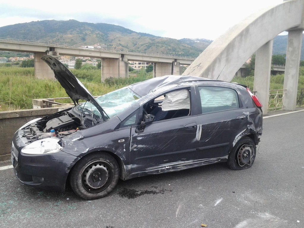 La Fiat Punto dopo l'incidente