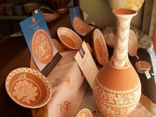 La fine ceramica squillacese
